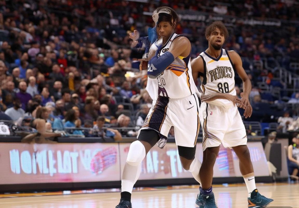 西部排名剧变：森林狼重返榜首，太阳跌至第七，季后赛卡位战白热化迎常规赛收官阶段